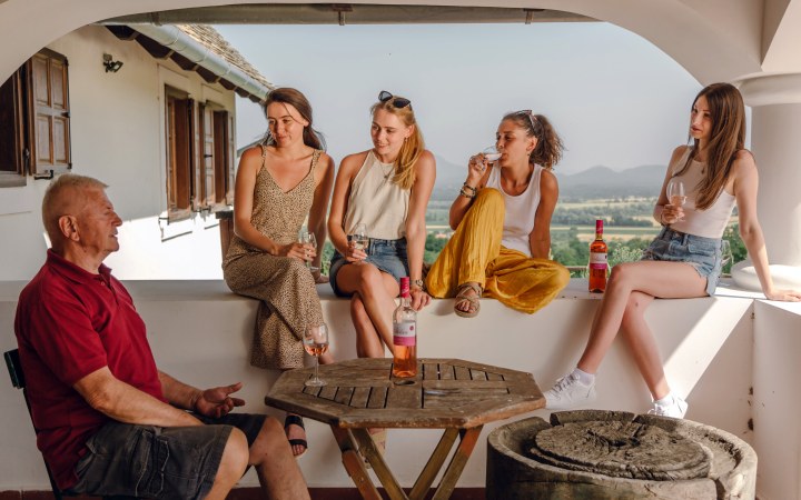 Aklan wine tasting with a view of Badacsony