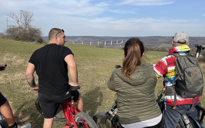 Androsics wine tasting with e-bike vineyard tour