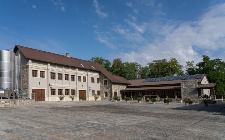 Belward wine tasting with full-bodied, aged wines