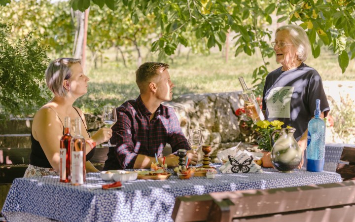 Borboléta borkóstoló hagyományos készítésű borokkal
