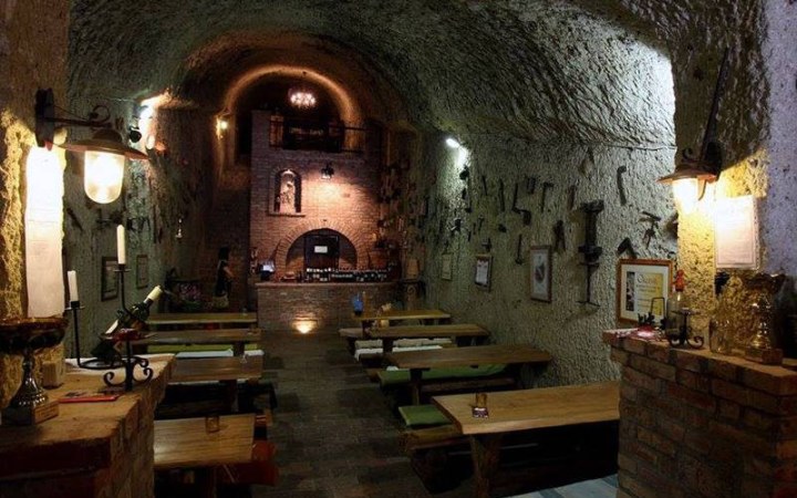 Hagymási borkóstoló egri superior borokkal a Szépasszony-völgyben