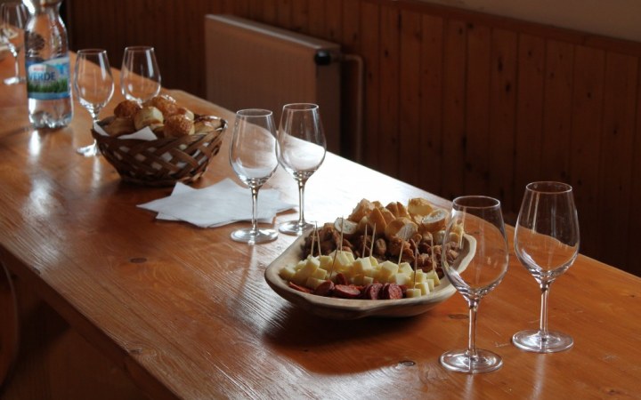 Stefanich wine tasting with wine dinner in an idyllic setting