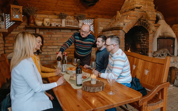 Tamašek borkóstoló borvacsorával parázson grillezett ételekkel