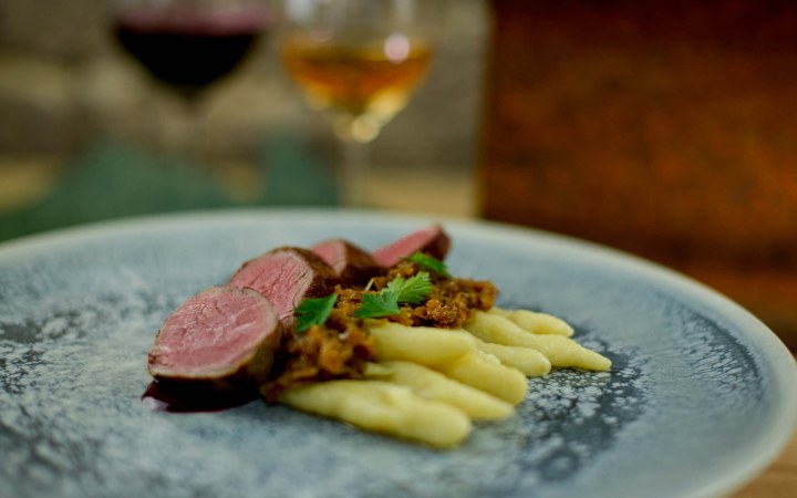 5Dudás wine tasting with wine dinner in the apartment restaurant