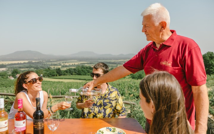 Aklan wine tasting with a view of Badacsony