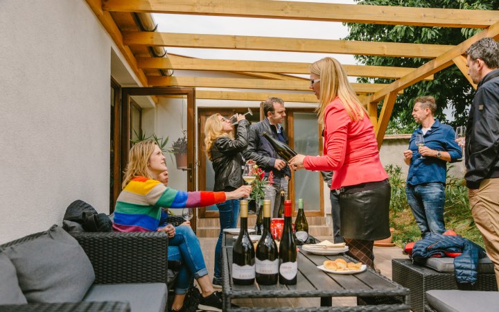 Árvay borkóstoló különböző évjáratok összekóstolásával