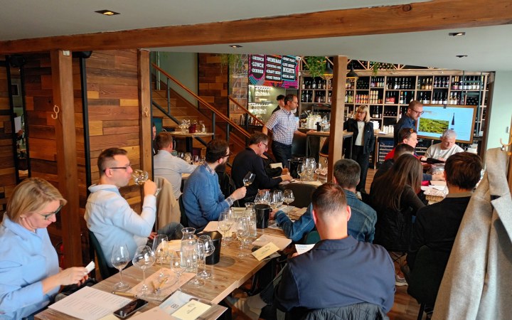 Color Bar wine tasting with rare wines from the former monarchy galéria kép