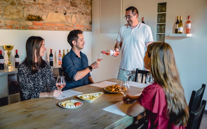 Csernyik wine tasting at a winery dating back five generations galéria kép