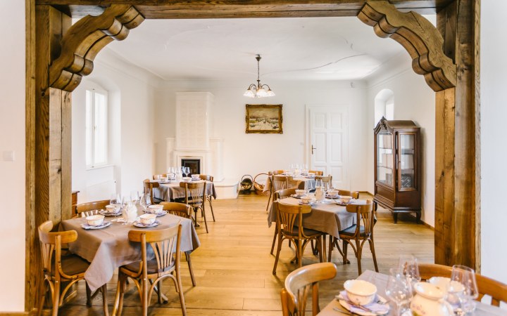 Currus wine tasting in the rebuilt rectory building galéria kép