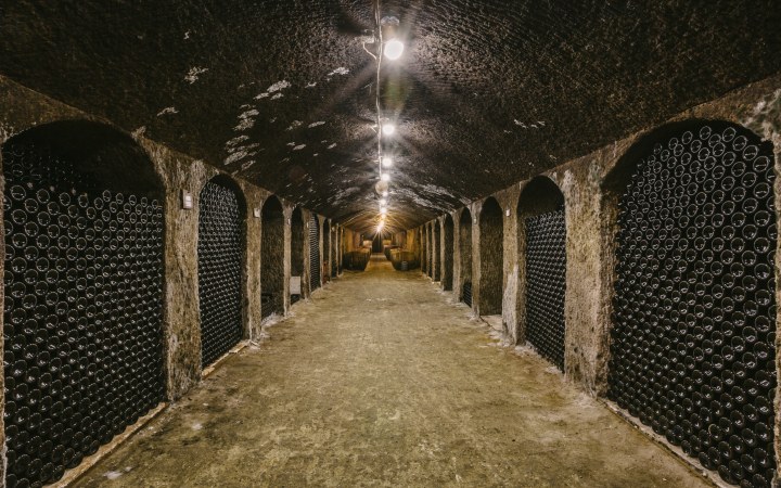 Dávid Borház borkóstoló gyalogosan is elérhető pincesoron