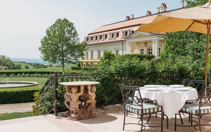 Château Bela borkóstoló a 250 éves nemesi kastélyban galéria kép