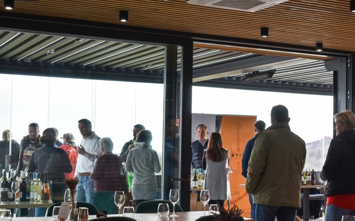 Dobosi borkóstoló pincetúrával és hordómintákkal galéria kép