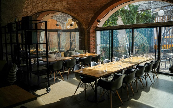 Gál Tibor borkóstoló 30 év történetével és sétával a föld alatti pincerendszerben galéria kép