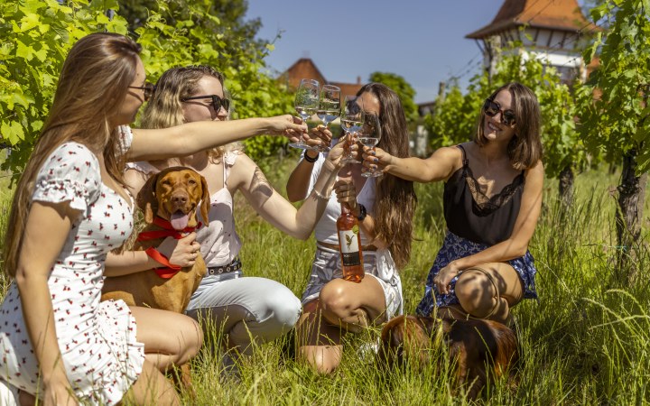 Garamvári pezsgőkóstoló magnum palackos tételekkel galéria kép