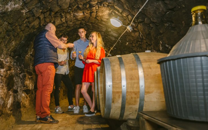 Hímesudvar borkóstoló Tokaji eszenciával és sajttállal galéria kép