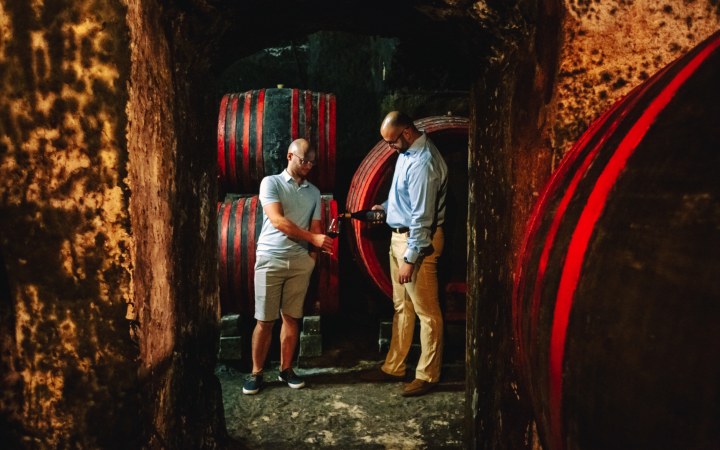 Juhász Testvérek borkóstoló barrique és selection borokkal