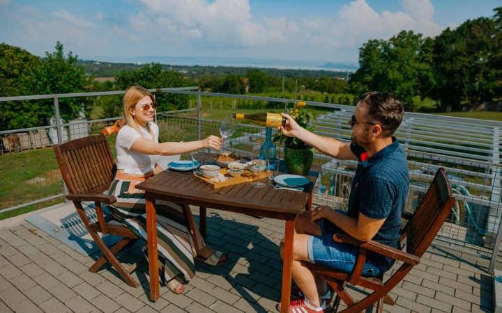 Kékajtó wine tasting on the organic Kőröshegy estate galéria kép