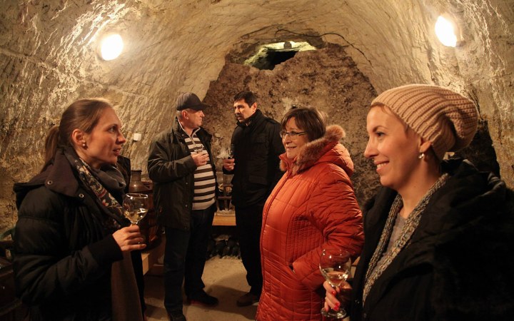 Lingó wine tasting with artisanal wines made in amphoras galéria kép