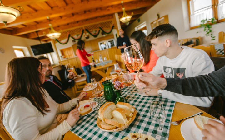 Kővágó wine tasting in the siblings run winery galéria kép
