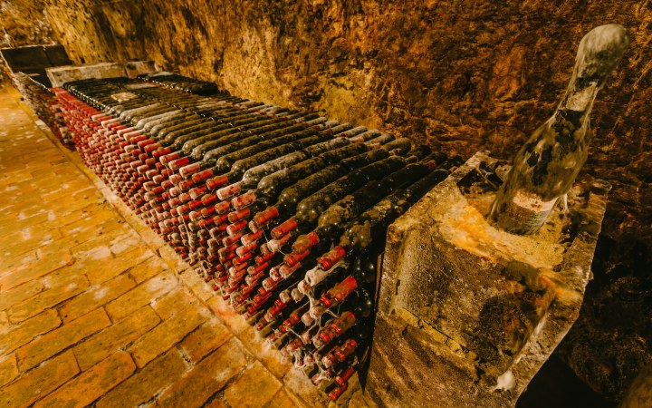 Laczkó borkóstoló Mátyás-korabeli pincében galéria kép