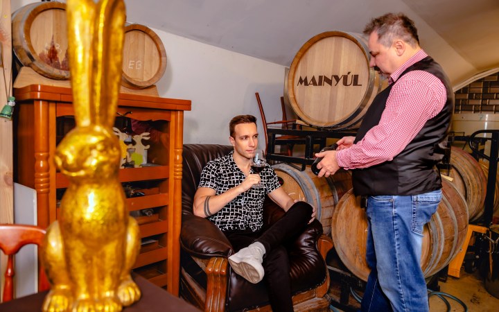 MAINYÚL borkóstoló a pesti belváros egyetlen garzonborászatában
