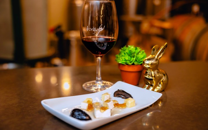 MAINYÚL borkóstoló a pesti belváros egyetlen garzonborászatában