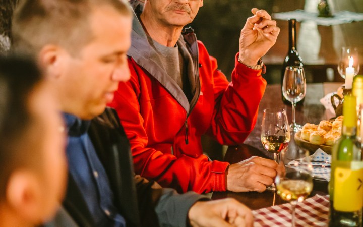 Naár wine tasting in the Gombos Hill cellar row with full assortment