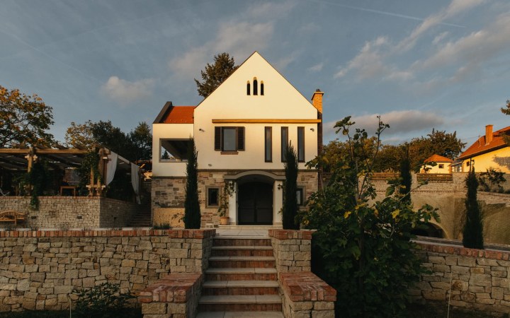 Nap-völgy wine dinner at the Tuscan-style Szépasszony Valley estate galéria kép