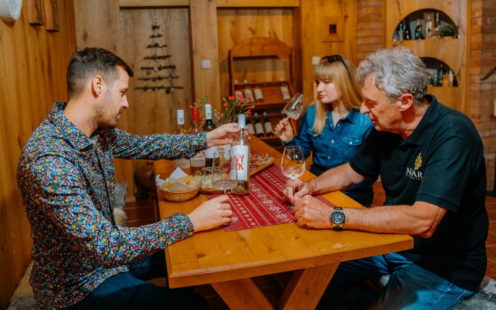 Navara wine tasting with a cellar tour and bread with lard galéria kép