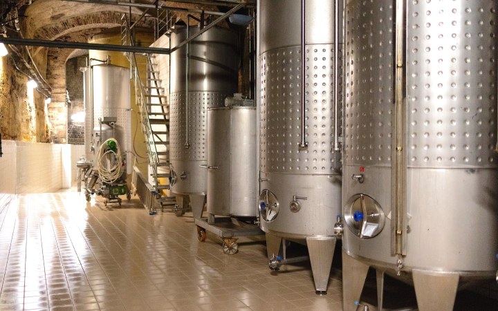 Óhegyi borkóstoló a lenyűgöző kőbányai pincerendszerben