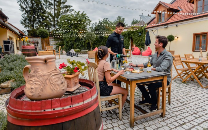 Tokaj Art Wine borkóstoló történelmi és művészeti értékekkel átszőtt helyszínen galéria kép