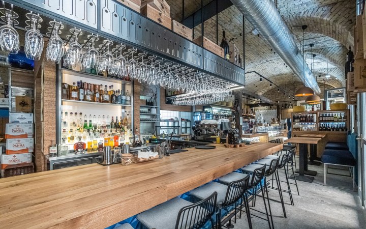 Osteria Pomo D’oro borvacsora autentikus olasz szellemben megálmodott ételekkel és borokkal galéria kép