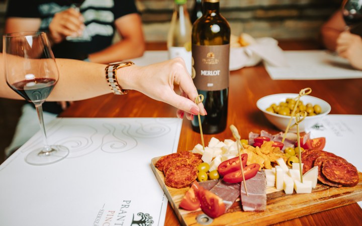 Prantner borkóstoló borvacsorával egy gyönyörű pincében