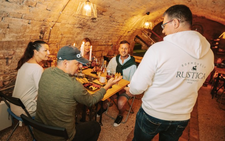 Rustica borkóstoló Cuvé párbajjal galéria kép