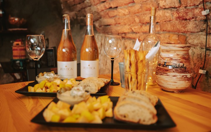 Rustica borkóstoló Cuvé párbajjal galéria kép