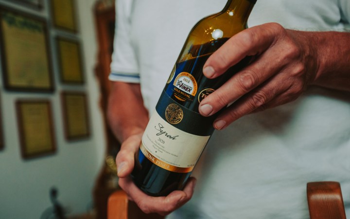 Schunk wine tasting with internationally gold-medal winning Syrah wine