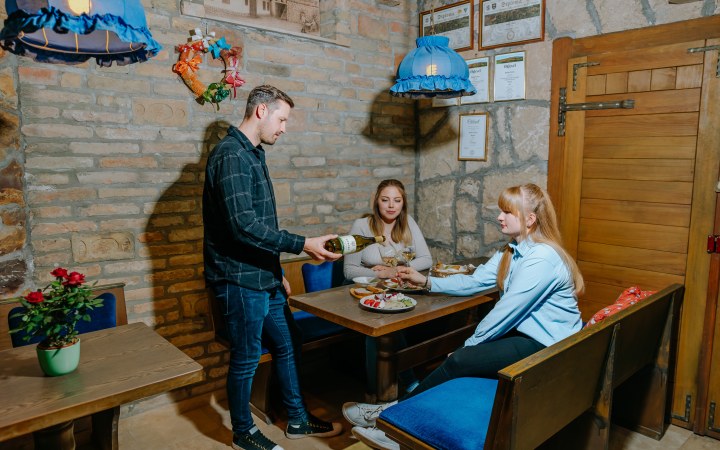 Stróbl borkóstoló a baji szőlőhegyen galéria kép