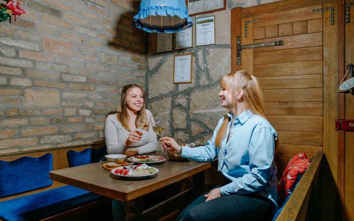 Stróbl borkóstoló a baji szőlőhegyen