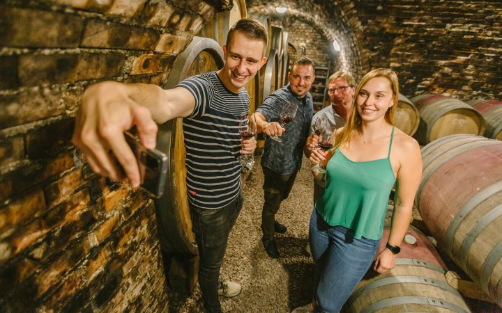 Szemes wine tasting with barrel samples galéria kép