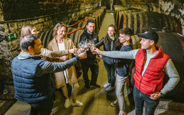 Szőke Mátyás wine tasting with tank and barrel samples galéria kép