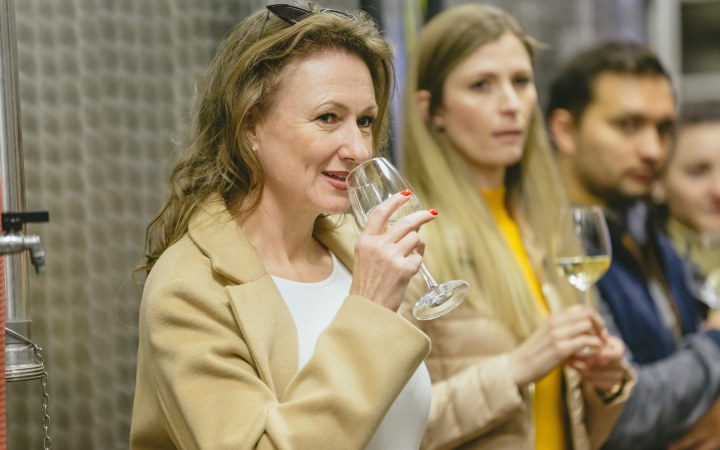 Szőke Mátyás wine tasting with tank and barrel samples