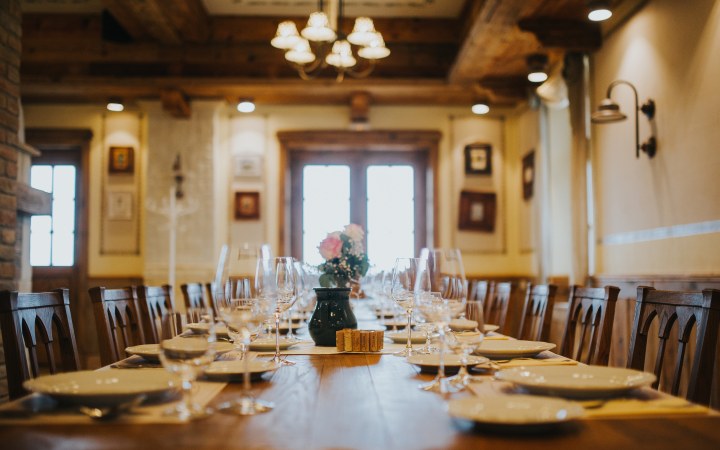 Takler borkóstoló a szőlőhegyi kúriában