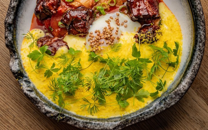 Teyföl borvacsora a Michelin ajánlott étterem signature ételeivel és biodinamikus magyar borokkal galéria kép