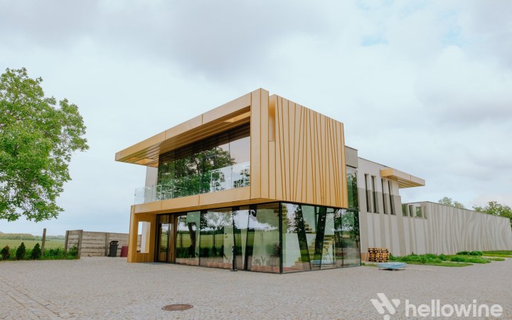 Hellowine borkóstoló exkluzív helikopteres úttal a felvidéki Château Rúbaň pazar világába galéria kép