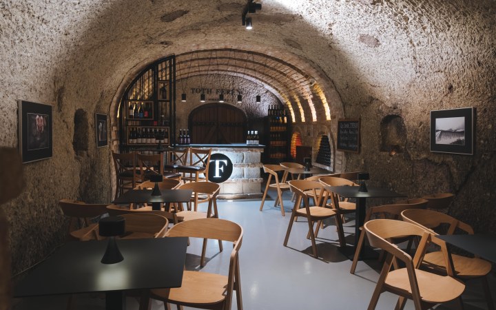 Tóth Ferenc wine tasting with superior wine selection in the Szépasszony Valley galéria kép