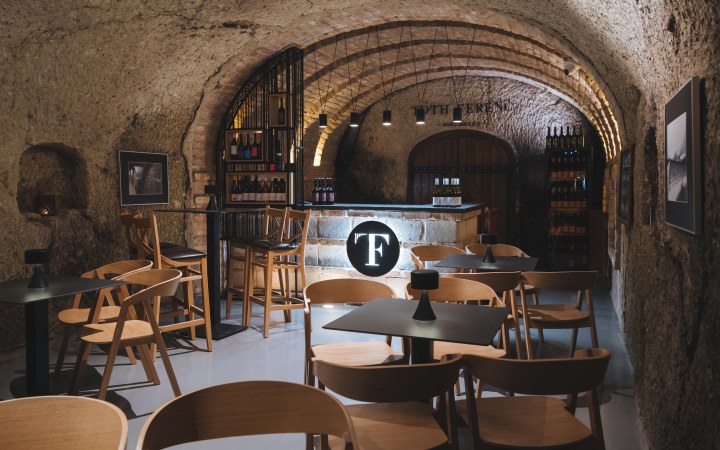 Tóth Ferenc wine tasting with superior wine selection in the Szépasszony Valley galéria kép