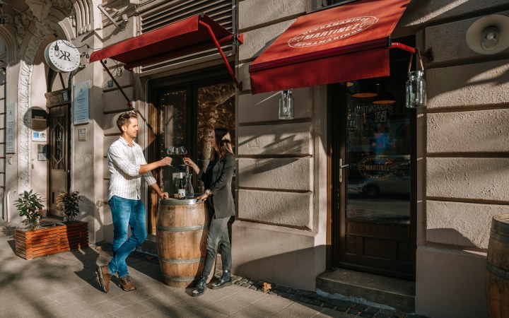 Ultramarinos borkóstoló öt spanyol borvidék boraival galéria kép