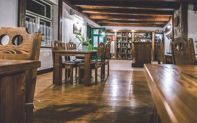 Skovajsa borkóstoló pincebemutatóval és igazi családi vendégszeretettel galéria kép