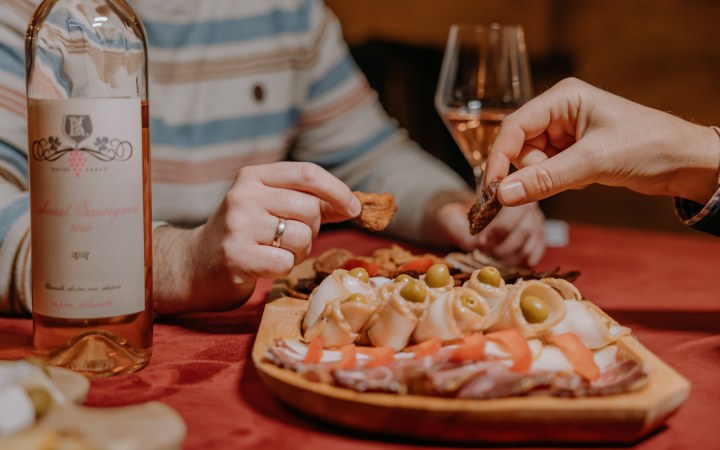 Vintop-Karkó borkóstoló pincetúrával és egy muzeális borral