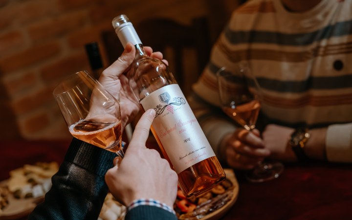 Vintop-Karkó borkóstoló borvacsorával a búcsi-tó melletti pincészetben